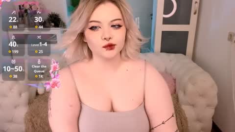 Snapshot of lovely_leilla chatting on 02/01/25, 03:19 lovely_leilla online show from 02/01/25, 03:19