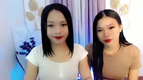 lovely_lianne online show from 10/22/25, 07:52