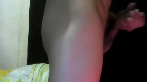 Snapshot of lovely_manificent4u chatting on 10/20/25, 01:17 Lest online show from 10/20/25, 01:17