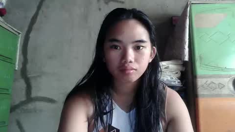Snapshot of lovely_marie572336 chatting on 04/01/26, 12:33 lovely_marie572336 online show from 04/01/26, 12:33
