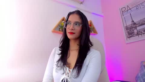 Snapshot of lovely_oliviaa chatting on 06/02/26, 06:54 Olivia online show from 06/02/26, 06:54