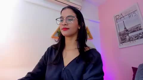 Snapshot of lovely_oliviaa chatting on 06/15/26, 12:07 Olivia online show from 06/15/26, 12:07