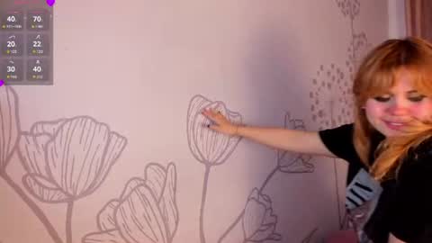 Snapshot of lovely_paris_01 chatting on 07/07/26, 06:47 Paris Rose online show from 07/07/26, 06:47