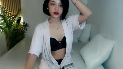   online show from 04/22/26, 04:52