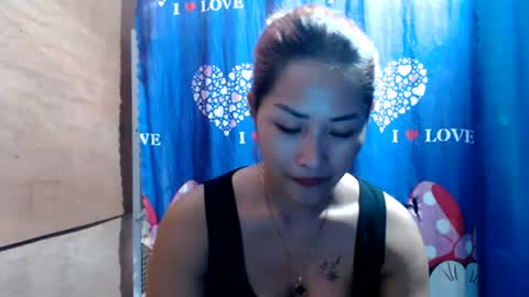 Snapshot of lovely_singlemom chatting on 07/23/26, 01:52 ask me dear online show from 07/23/26, 01:52