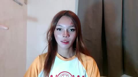 Snapshot of lovely_thea_xoxo chatting on 09/12/25, 09:42 Thea  online show from 09/12/25, 09:42