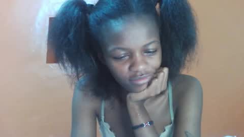 Lovely yvonne online show from 10/22/25, 11:15