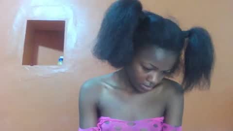 Lovely yvonne online show from 10/25/25, 12:13