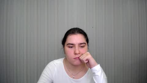 lovelyangel_xx online show from 12/10/24, 12:27