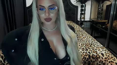 PrAllinXXXa online show from 04/22/26, 10:22