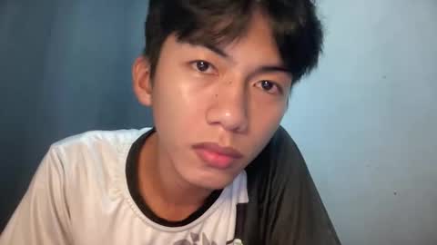 Snapshot of lovelyboy_jm chatting on 05/21/26, 02:35 lovelyboy_jm online show from 05/21/26, 02:35