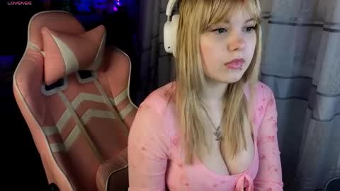 Snapshot of lovelykristii chatting on 05/24/26, 10:37 hristie online show from 05/24/26, 10:37