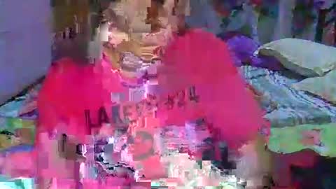 Snapshot of lovelyladylynxxx chatting on 12/21/24, 11:22 LocwlyLSYlYNXXX online show from 12/21/24, 11:22