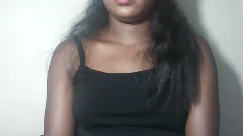 lovelylarra online show from 04/04/26, 07:55