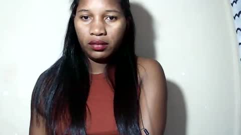 Snapshot of lovelylarra chatting on 06/13/26, 06:39 lovelylarra online show from 06/13/26, 06:39