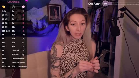 lovelylittlelucyy online show from 12/14/24, 10:18