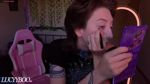 Snapshot of lovelylittlelucyy chatting on 05/31/26, 09:49 lovelylittlelucyy online show from 05/31/26, 09:49