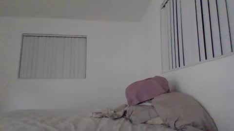 Snapshot of lovelylovelybrooke chatting on 02/14/25, 01:02 lovelylovelybrooke online show from 02/14/25, 01:02