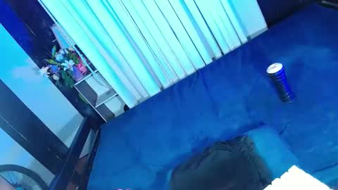 lovelymiss_shyna11 online show from 02/12/25, 09:20