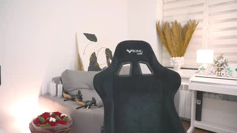 kim online show from 12/21/24, 02:30