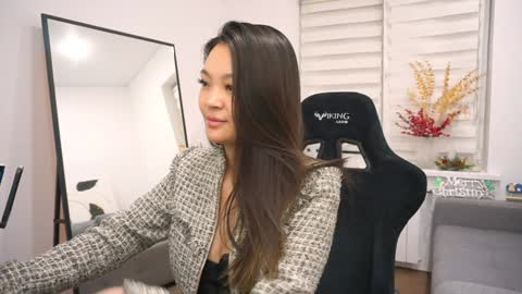 kim online show from 01/04/25, 10:13