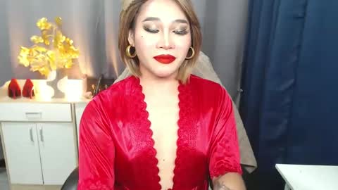 Snapshot of lovelysugar18 chatting on 01/27/25, 02:13 STWEET LINA online show from 01/27/25, 02:13