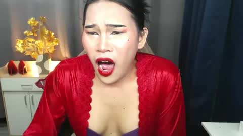 Snapshot of lovelysugar18 chatting on 02/02/25, 06:31 STWEET LINA online show from 02/02/25, 06:31