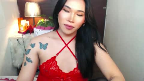 STWEET LINA online show from 03/27/26, 04:51