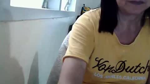 Snapshot of lovelysweetie4u chatting on 05/23/26, 05:34 eunice online show from 05/23/26, 05:34