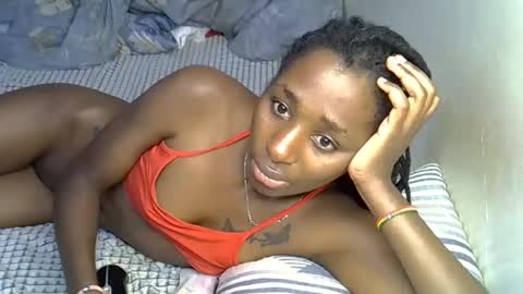 lovelytin online show from 11/13/25, 08:19