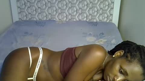 lovelytin online show from 12/04/25, 07:00