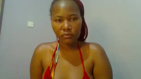 Snapshot of lovelyy_dreams chatting on 05/20/26, 02:07 Hanna online show from 05/20/26, 02:07