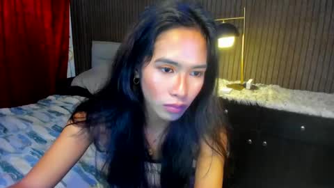 Snapshot of lovemarie19x chatting on 01/24/25, 06:24 pauleen online show from 01/24/25, 06:24