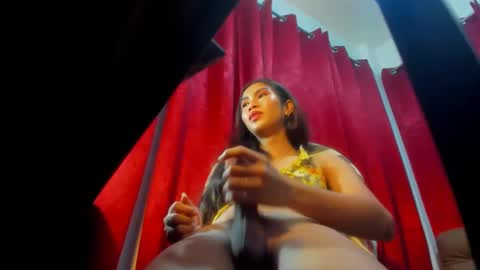 Snapshot of lovemarie19x chatting on 03/11/25, 05:05 pauleen online show from 03/11/25, 05:05