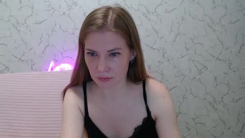 Mary Love online show from 11/25/25, 03:12