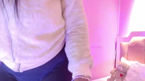 L O V E  online show from 03/19/26, 11:47