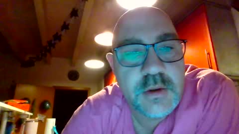 Snapshot of lover010983 chatting on 02/17/25, 05:36 lover010983 online show from 02/17/25, 05:36