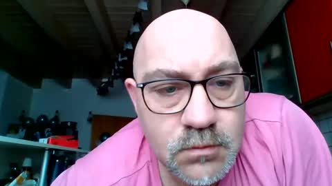 Snapshot of lover010983 chatting on 02/17/25, 09:13 lover010983 online show from 02/17/25, 09:13