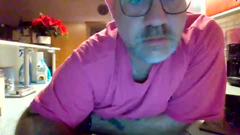 Snapshot of lover010983 chatting on 11/14/25, 05:28 lover010983 online show from 11/14/25, 05:28