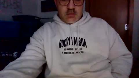 Snapshot of lover010983 chatting on 01/12/26, 07:35 lover010983 online show from 01/12/26, 07:35