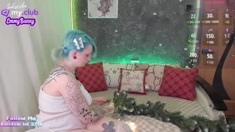 Snapshot of lover_emmy chatting on 12/10/24, 05:44 Emmy online show from 12/10/24, 05:44