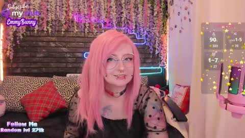 Snapshot of lover_emmy chatting on 01/12/25, 04:50 Emmy online show from 01/12/25, 04:50