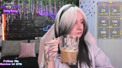 Snapshot of lover_emmy chatting on 02/04/25, 04:29 Emmy online show from 02/04/25, 04:29