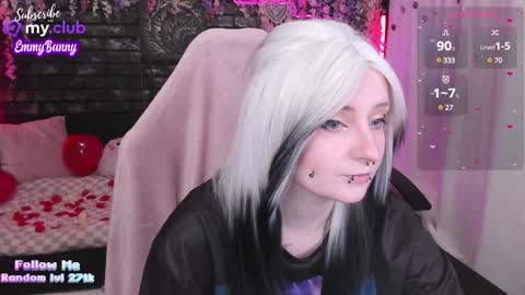 Snapshot of lover_emmy chatting on 02/08/25, 03:42 Emmy online show from 02/08/25, 03:42