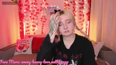 Snapshot of lover_emmy chatting on 09/19/25, 03:34 Emmy online show from 09/19/25, 03:34