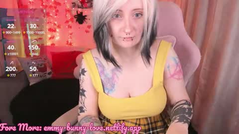 Snapshot of lover_emmy chatting on 10/07/25, 04:59 Emmy online show from 10/07/25, 04:59