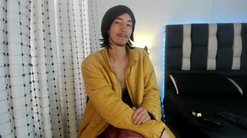 loverisu online show from 01/07/26, 08:44