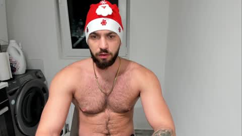 Snapshot of lovermike_ chatting on 12/06/24, 04:36 Mike online show from 12/06/24, 04:36