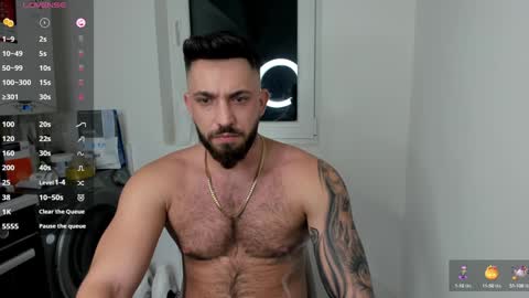 Snapshot of lovermike_ chatting on 12/31/24, 04:49 Mike online show from 12/31/24, 04:49