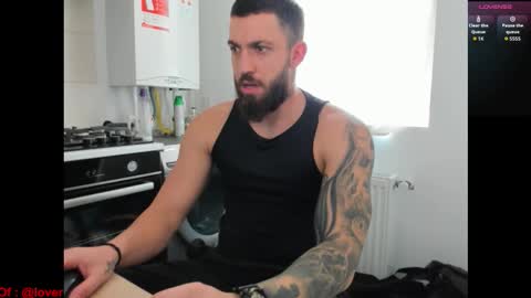 Snapshot of lovermike_ chatting on 10/28/25, 09:13 Mike online show from 10/28/25, 09:13